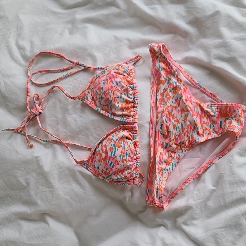 Oakley Bikini